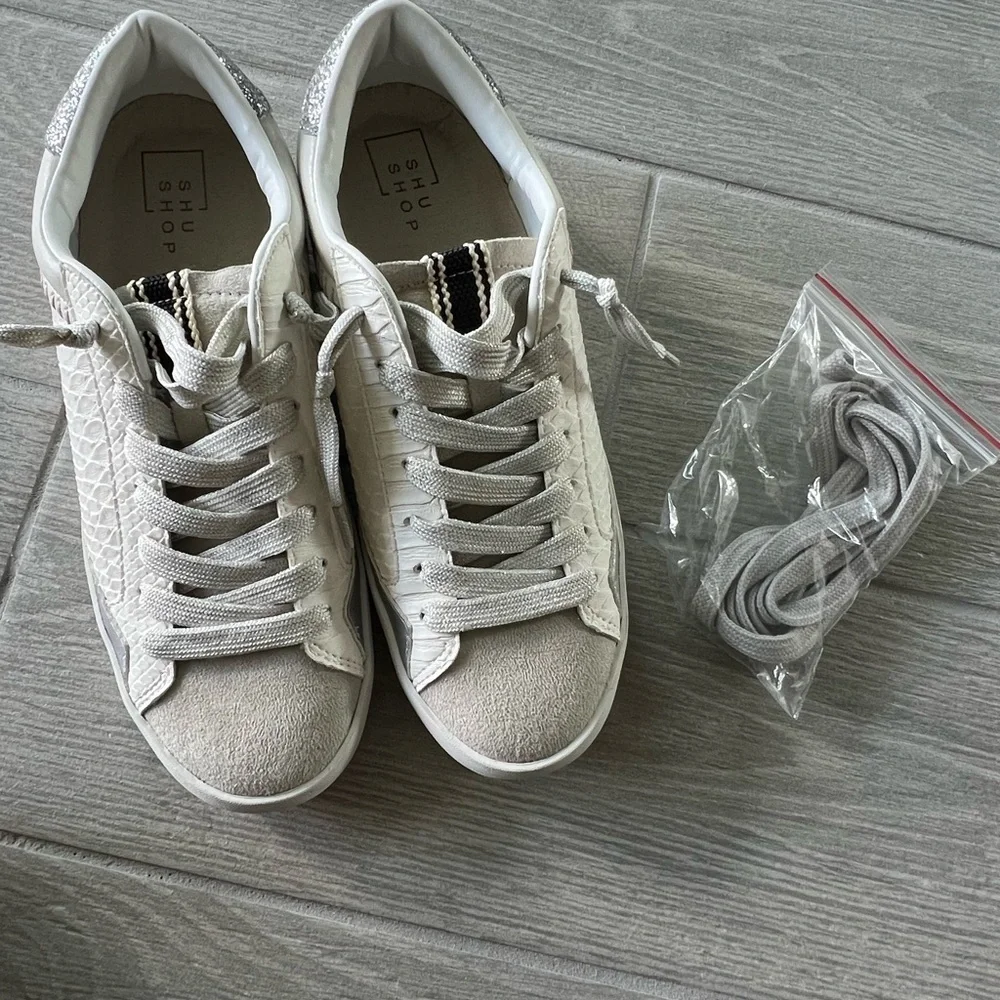 Shu Shop Ruby Sneaker size 7